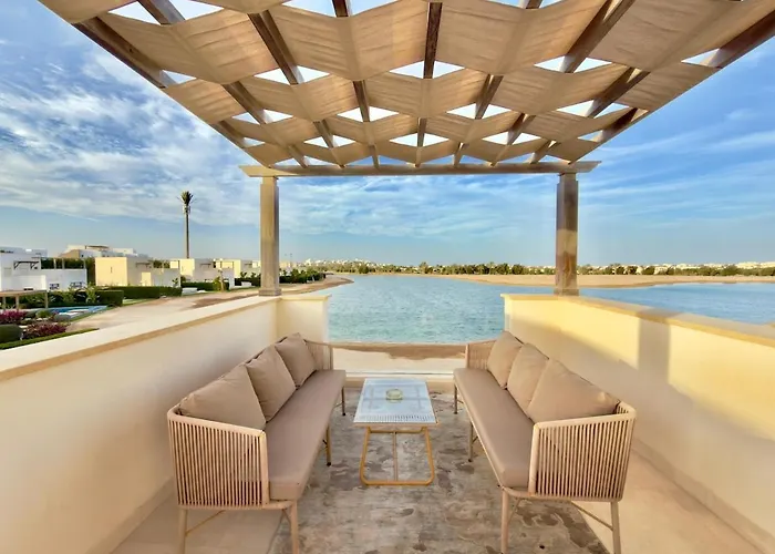 Sunny Lagoonfront 4br Cyan Gouna Heated Pool Villa