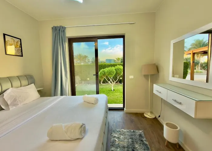 Villa Sunny Lagoonfront 4br Cyan Gouna Heated Pool