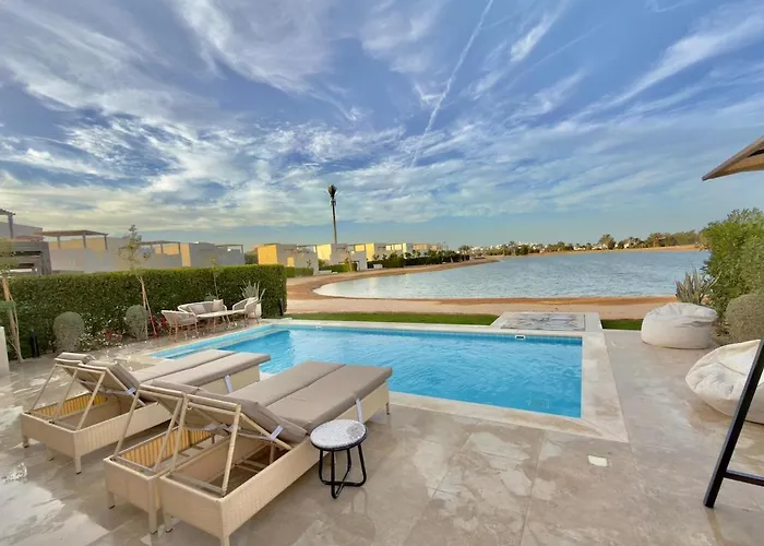 Villa Sunny Lagoonfront 4br Cyan Gouna Heated Pool