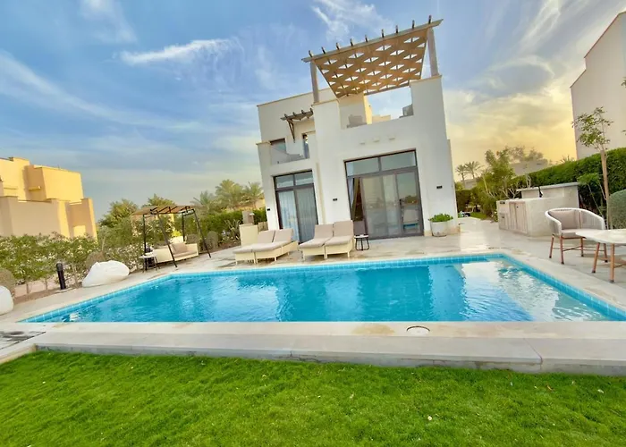 Sunny Lagoonfront 4br Cyan Gouna Heated Pool Villa Hurghada